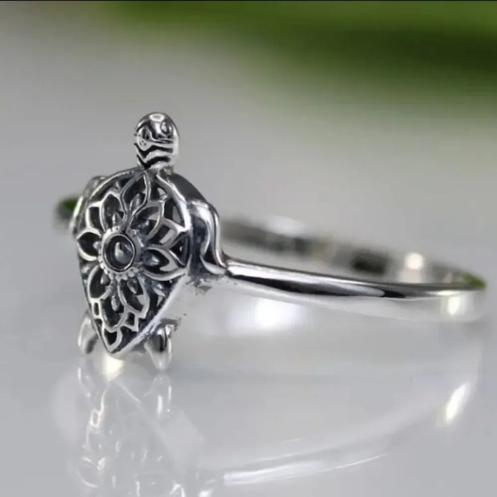 Women's Vintage Turtle Ring Size 6